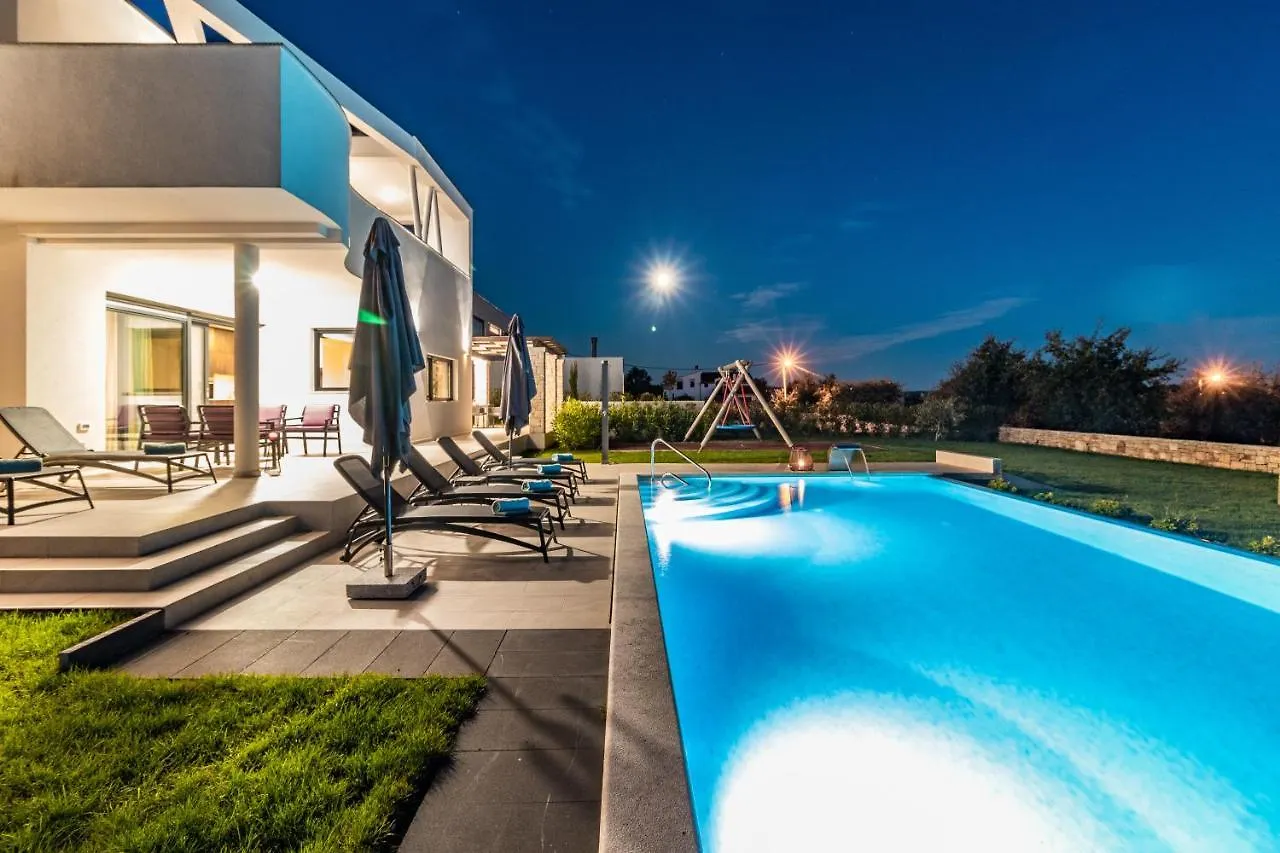 Villa Eleonora, Luxury Villa In Visnjan, Zuzici, Near Porec Visnjan